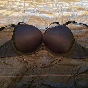Torrid Curve 42B bra. Only worn one or twice. Never dried.